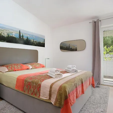 With Parking Space Sumpetar, Omis - 11798 شقة
